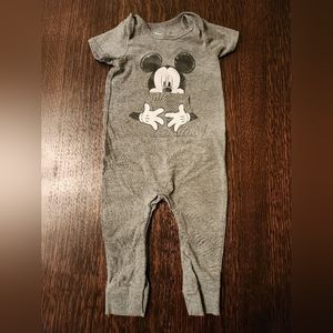 Mickey Mouse 🏰 Disney Baby Onesie One Piece Size 18 months EUC $12